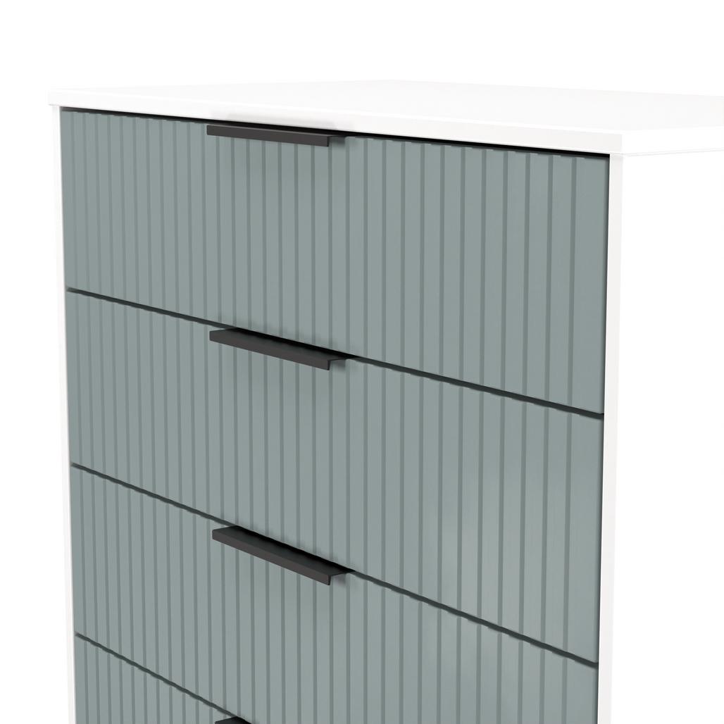 Fluted 4 Drawer Chest with Black Sleigh Legs