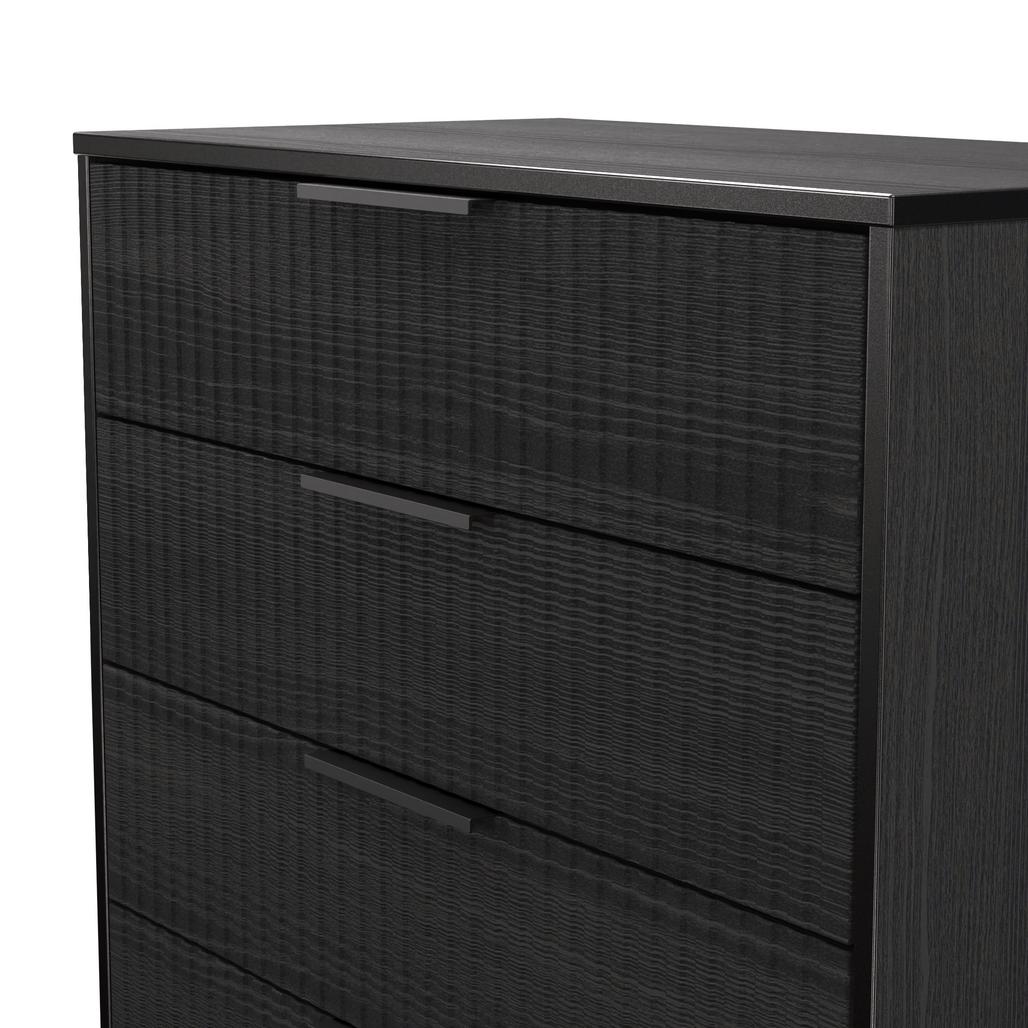 Fluted 5 Drawer Chest with Black Sleigh Legs