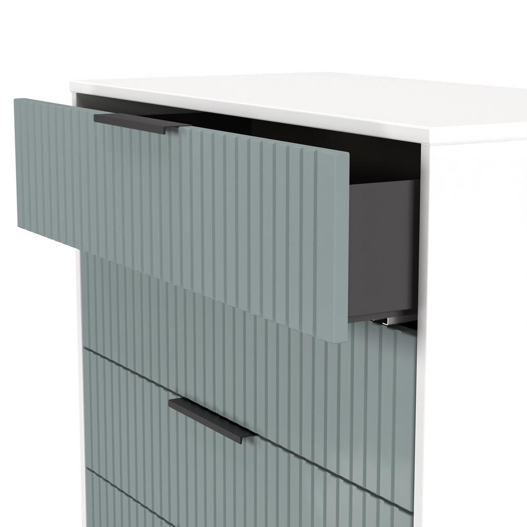 Fluted 5 Drawer Chest with Black Sleigh Legs