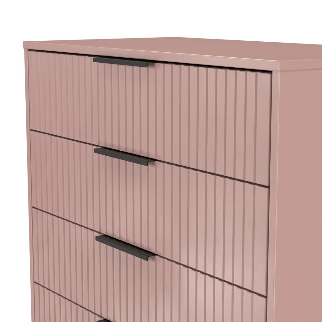 Fluted 5 Drawer Chest with Black Sleigh Legs