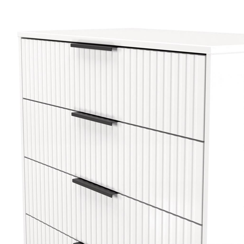 Fluted 5 Drawer Chest with Black Sleigh Legs