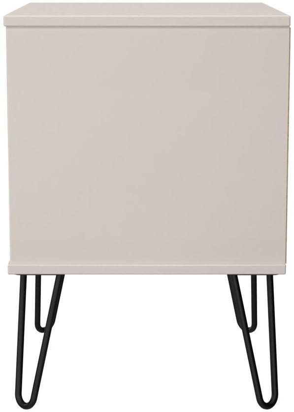 Harlequin 3 Piece Bedroom Set with Black Hairpin Legs