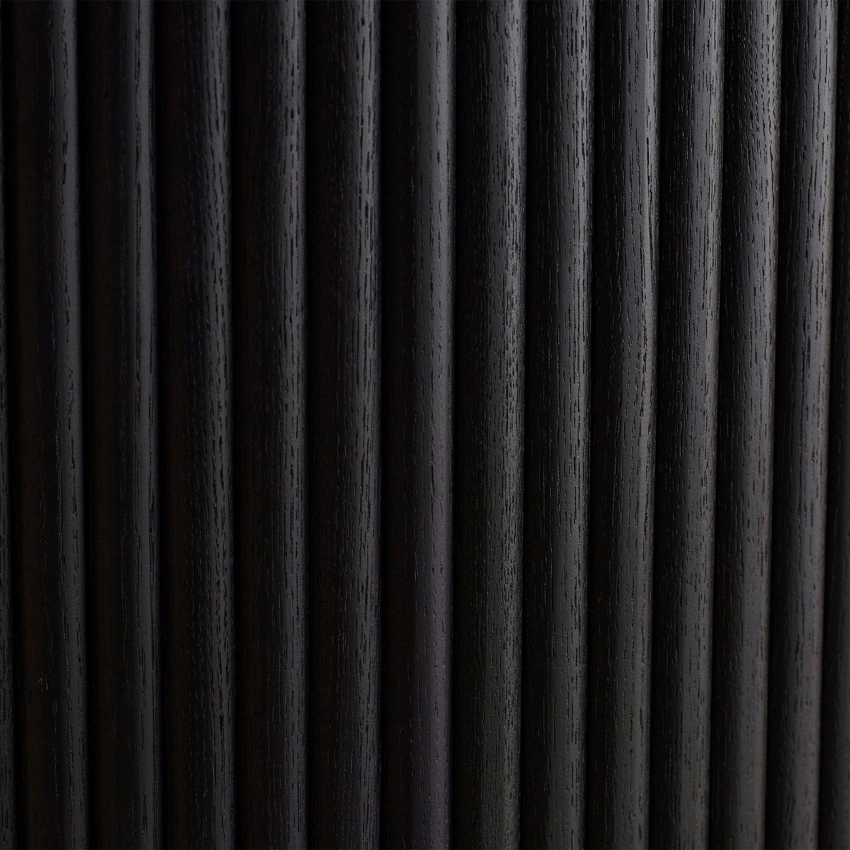 Louis Fluted Round Dining Table