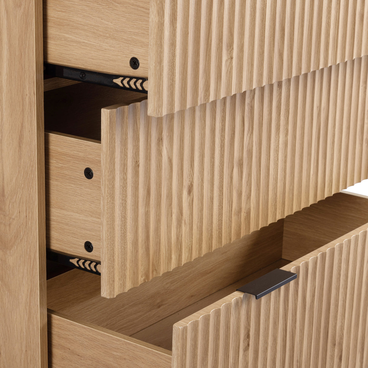 Miami Ridged 3+2 Drawer Fluted Chest of Drawers