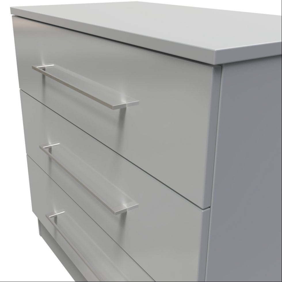 Worcester 3 Drawer Chest Dresser