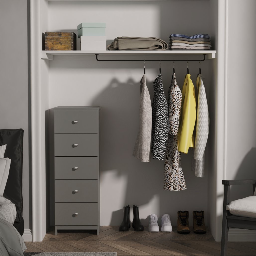 Yarmouth 5 Drawer Bedside Table