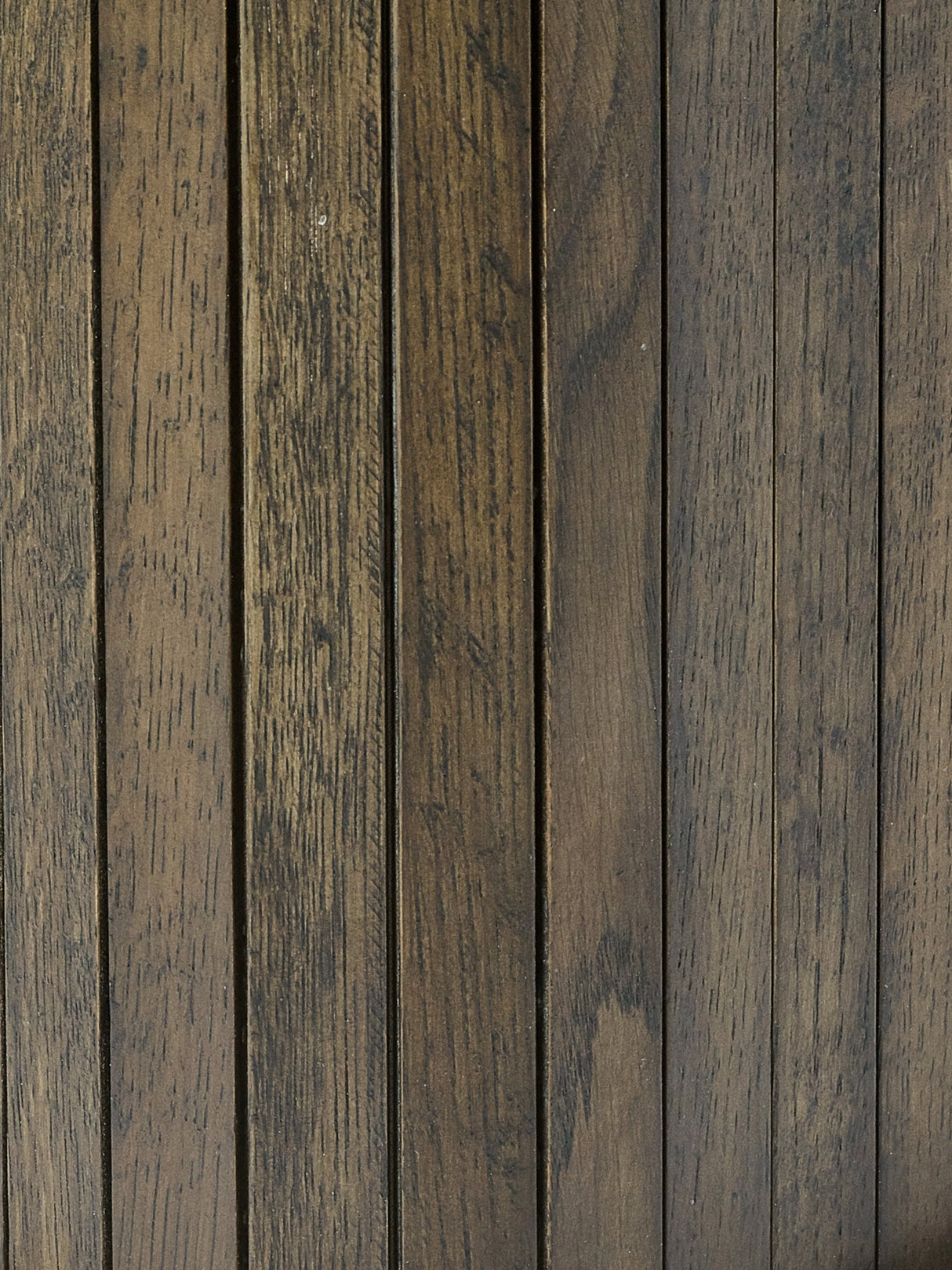 Arya Round Extending Dining Table - Julian Bowen