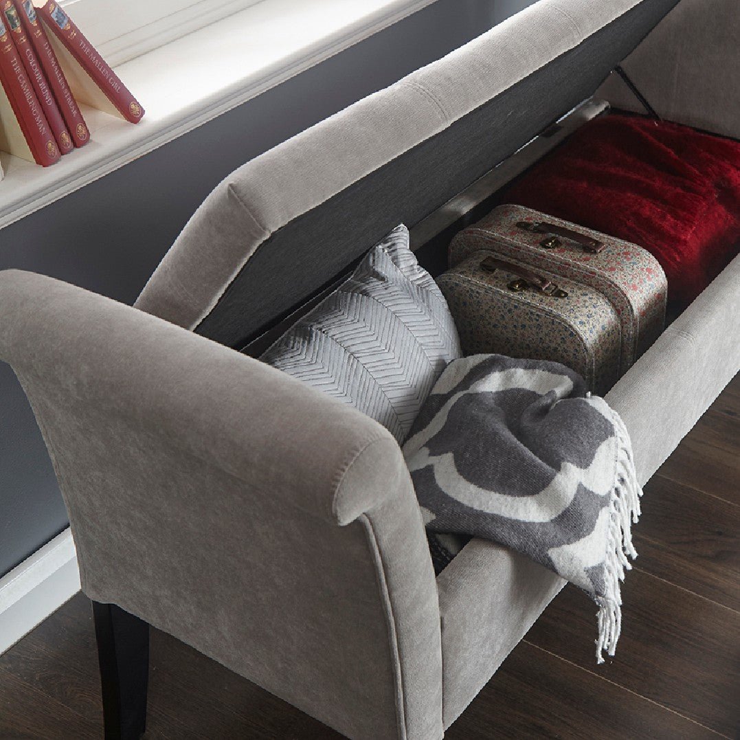 Balmoral Chenille Window Seat - GFW