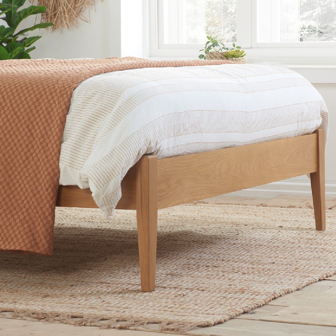 Berwick Solid Oak Bed Frame (4'6" Double) - Birlea