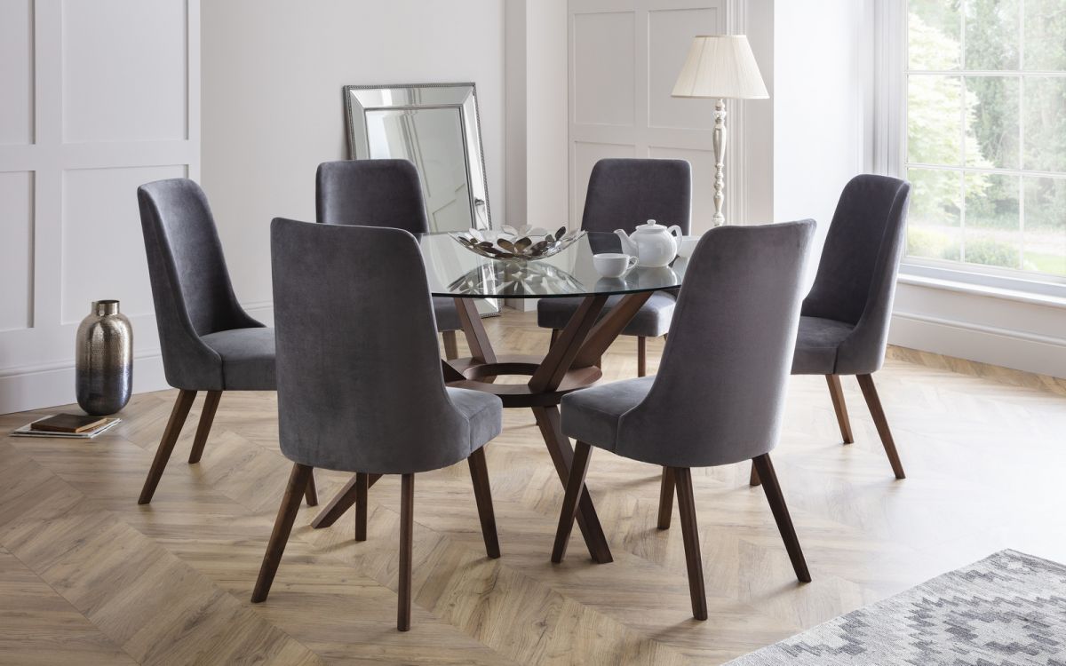 Chelsea Large Round Top Dining Table - Julian Bowen