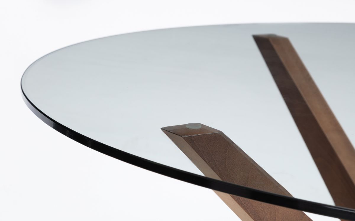 Chelsea Round Dining Table with 4 Veneto Dining Chairs - Julian Bowen