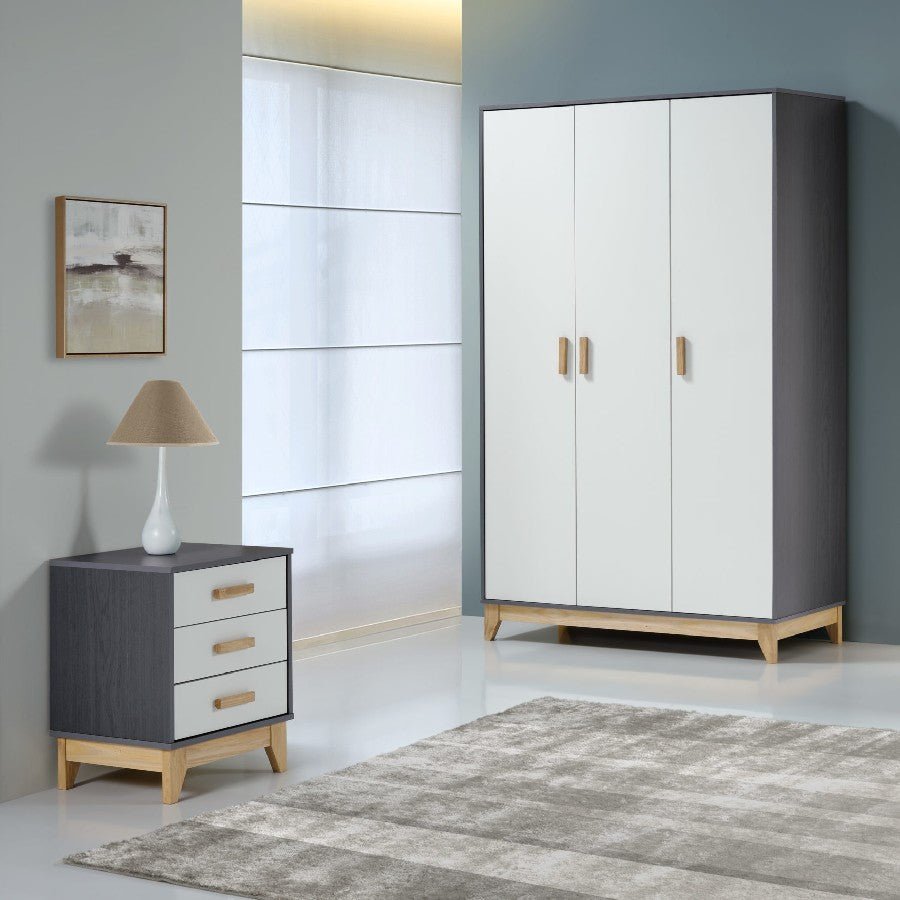 Cleveland 3 Drawer Bedside - Seconique