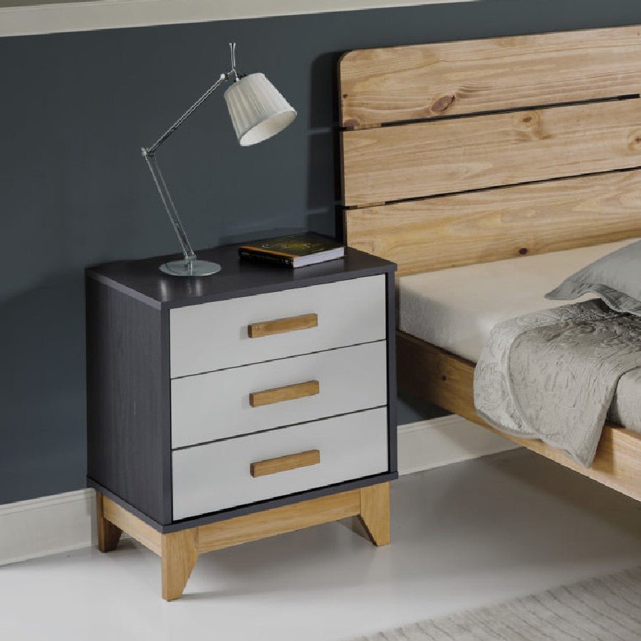 Cleveland 3 Drawer Bedside - Seconique