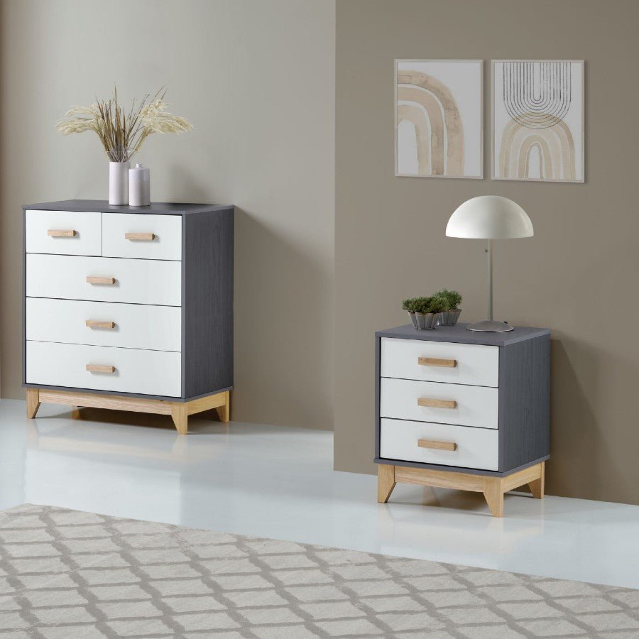 Cleveland 3 Drawer Bedside - Seconique