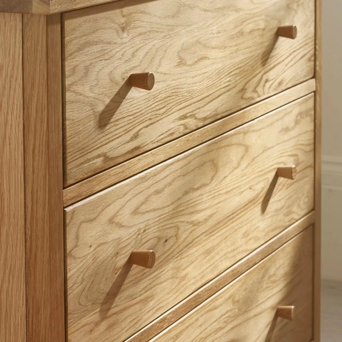 Coxmoor 3 Drawer Wide Chest - Julian Bowen