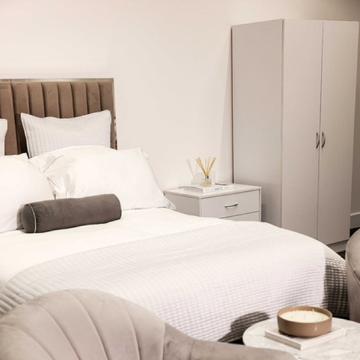 Delta 3 Piece Bedroom Set - LPD