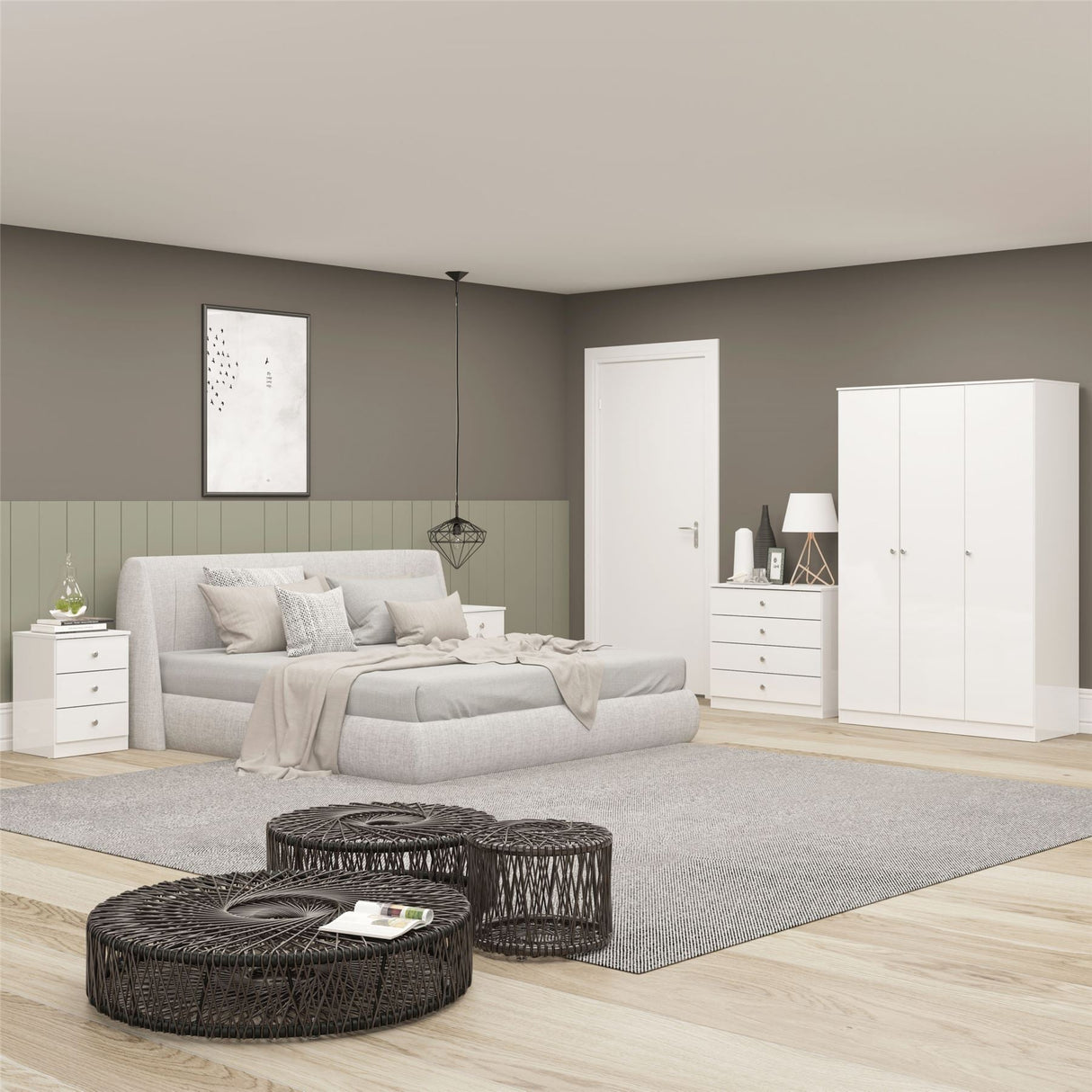 Denver 3 Door Wardrobe 4 Piece Bedroom Set - Seconique