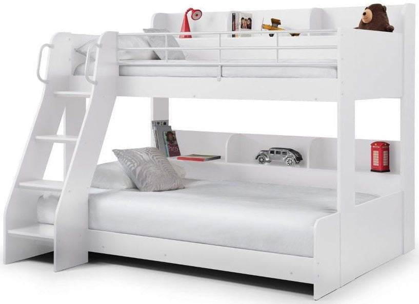 Domino Triple Sleeper - Julian Bowen