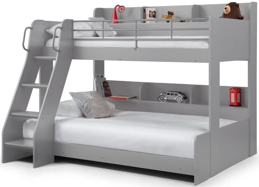 Domino Triple Sleeper - Julian Bowen