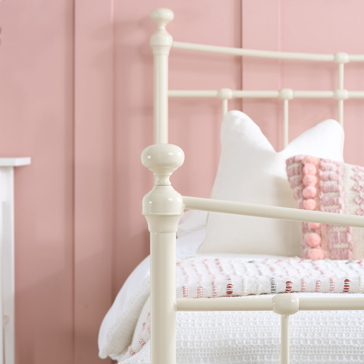 Emily Metal Bed - Birlea