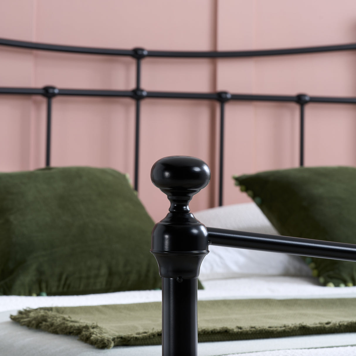 Emily Metal Bed - Birlea