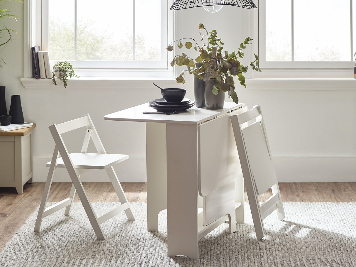 Gatan Small Gateleg Table with 2 Foldaway Chairs - Julian Bowen