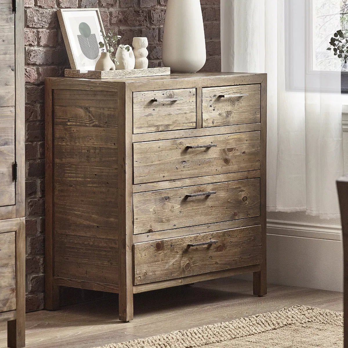Heritage 3+2 Drawer Chest - Julian Bowen