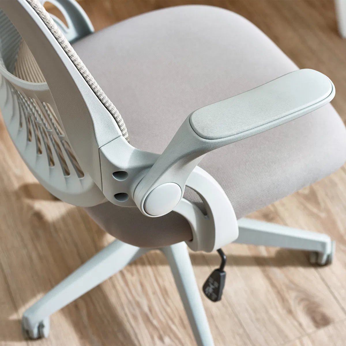 Juno Mesh Back Office Chair - Julian Bowen