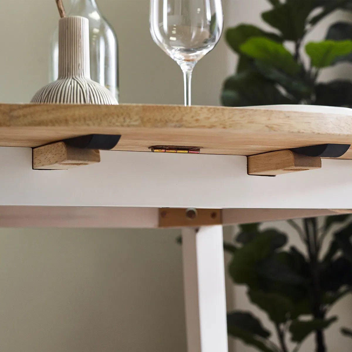 Linwood Round Dropleaf Extendable Dining Table - Julian Bowen