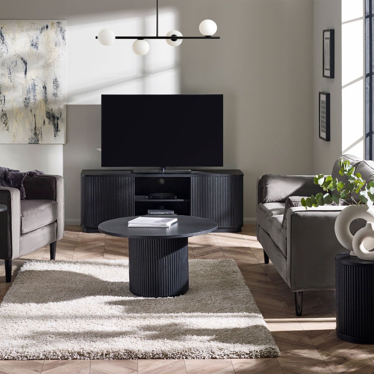 Louis Fluted Round Coffee Table - Julian Bowen