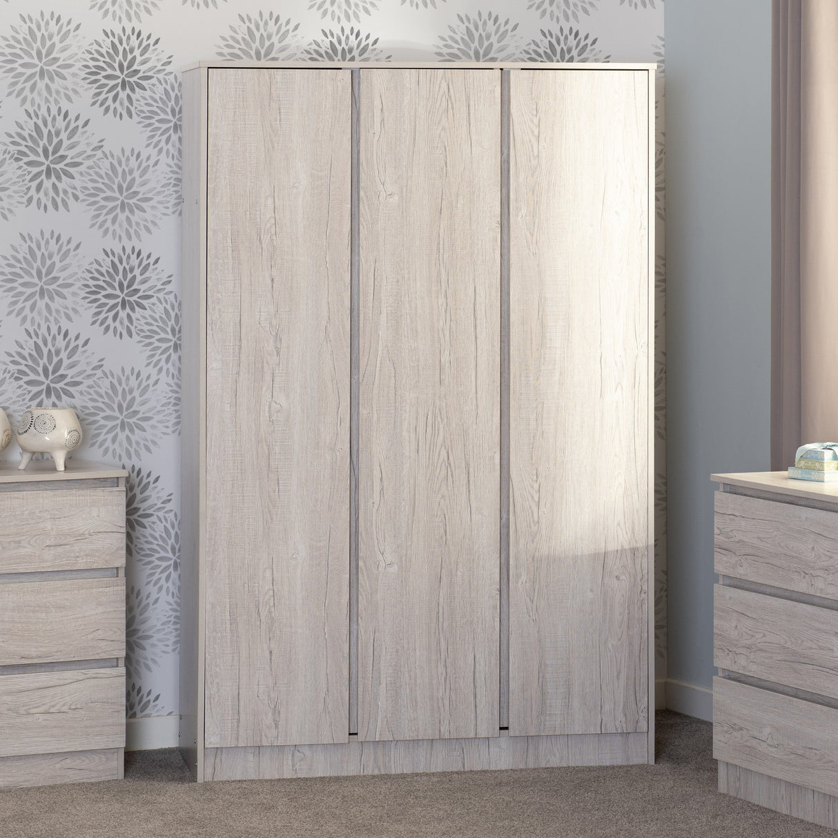 Malvern 3 Door Triple Wardrobe - Seconique