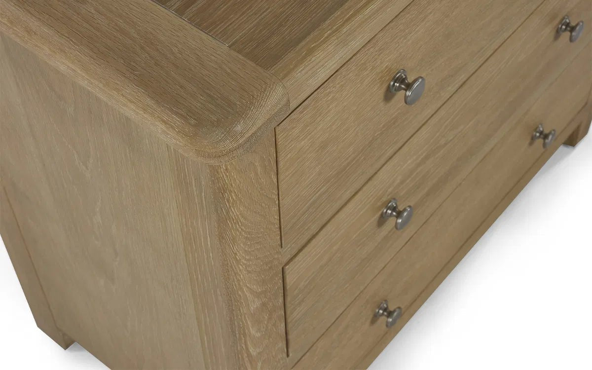 Memphis 3 Drawer Chest - Julian Bowen