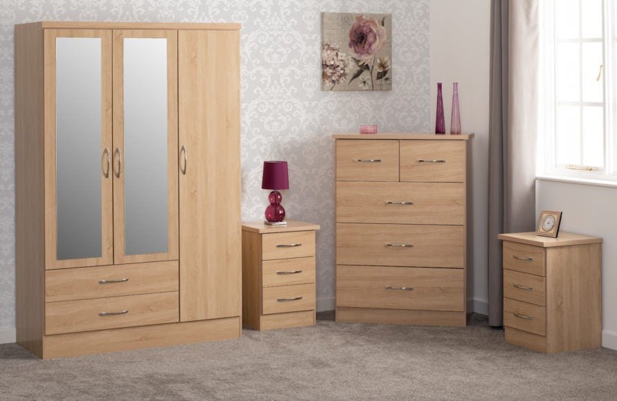 Nevada 3 Door Wardrobe 4 Piece Bedroom Set - Seconique