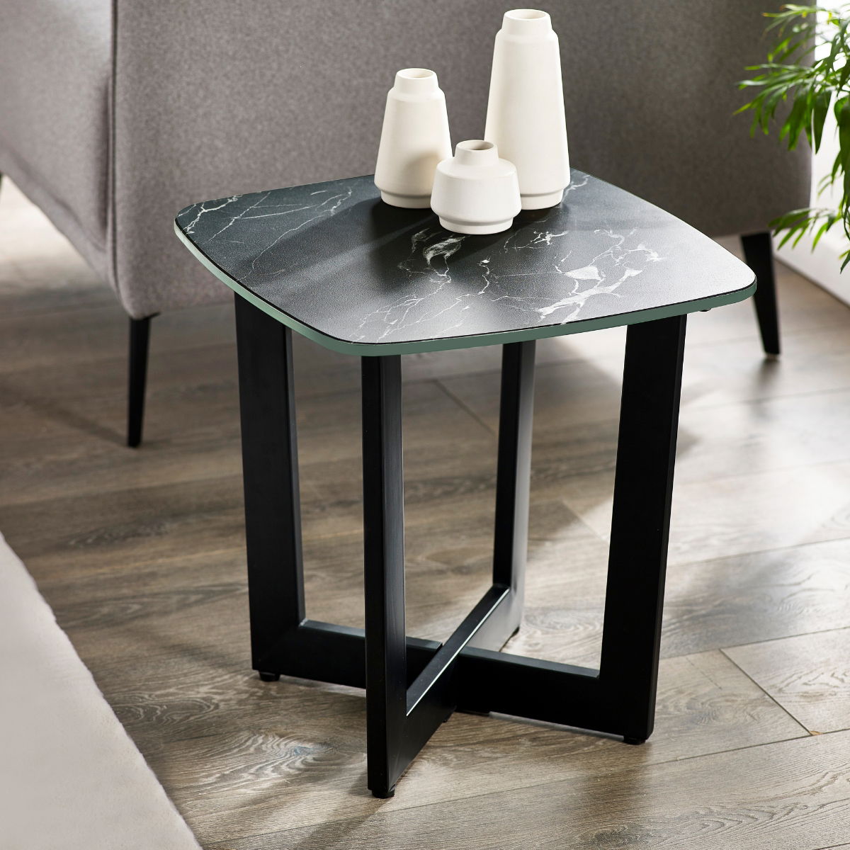Olympus Lamp Table - Julian Bowen