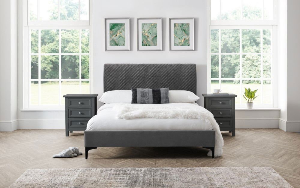 Sanderson Diamond Quilted Velvet Bed - Julian Bowen