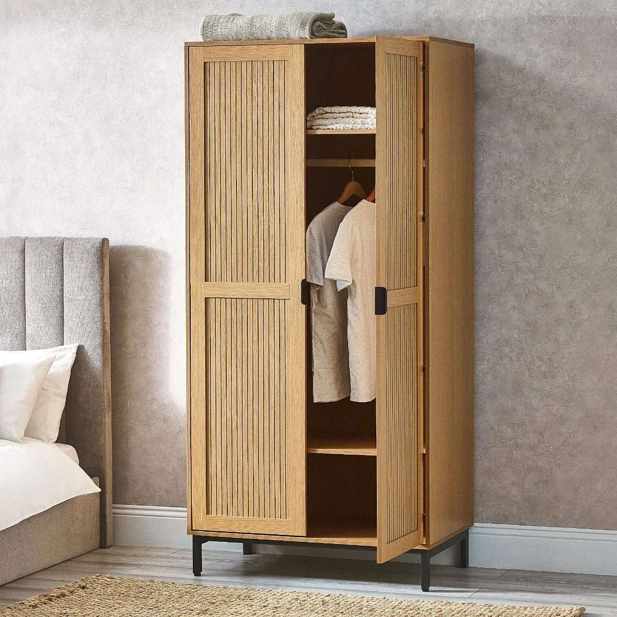 Sia 2 Door Double Wardrobe - Julian Bowen