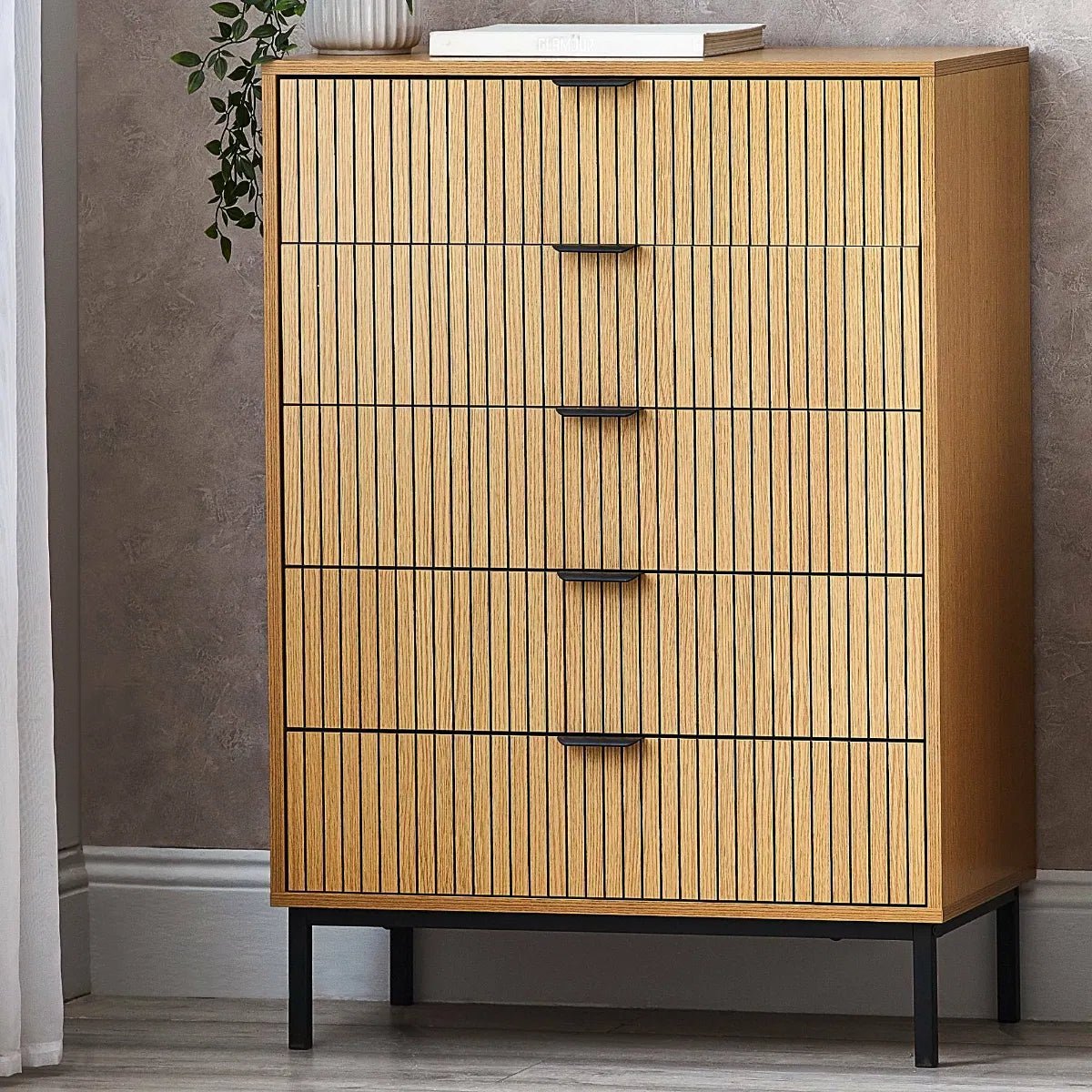 Sia 5 Drawer Chest - Julian Bowen