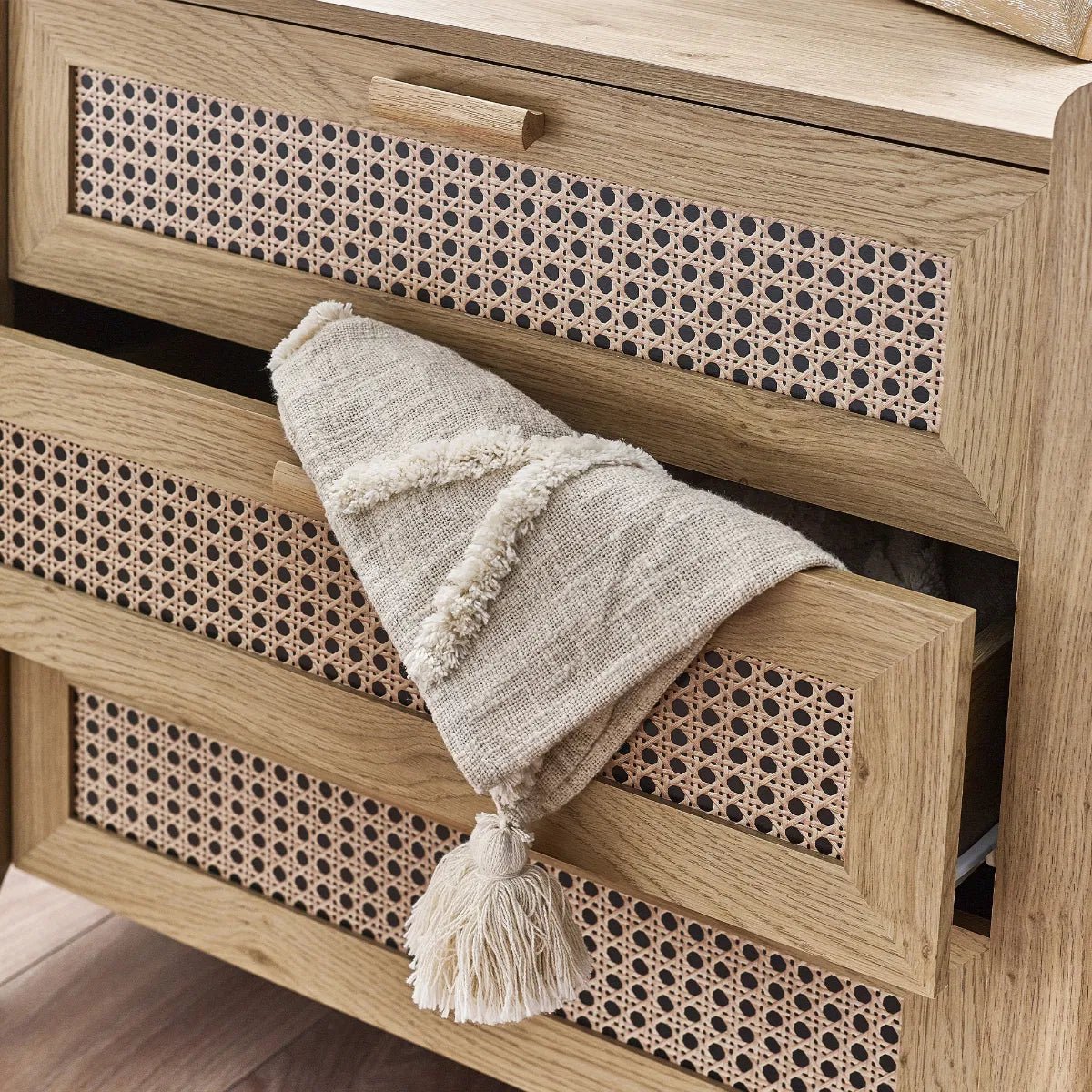 Sydney 3 Drawer Chest - Julian Bowen