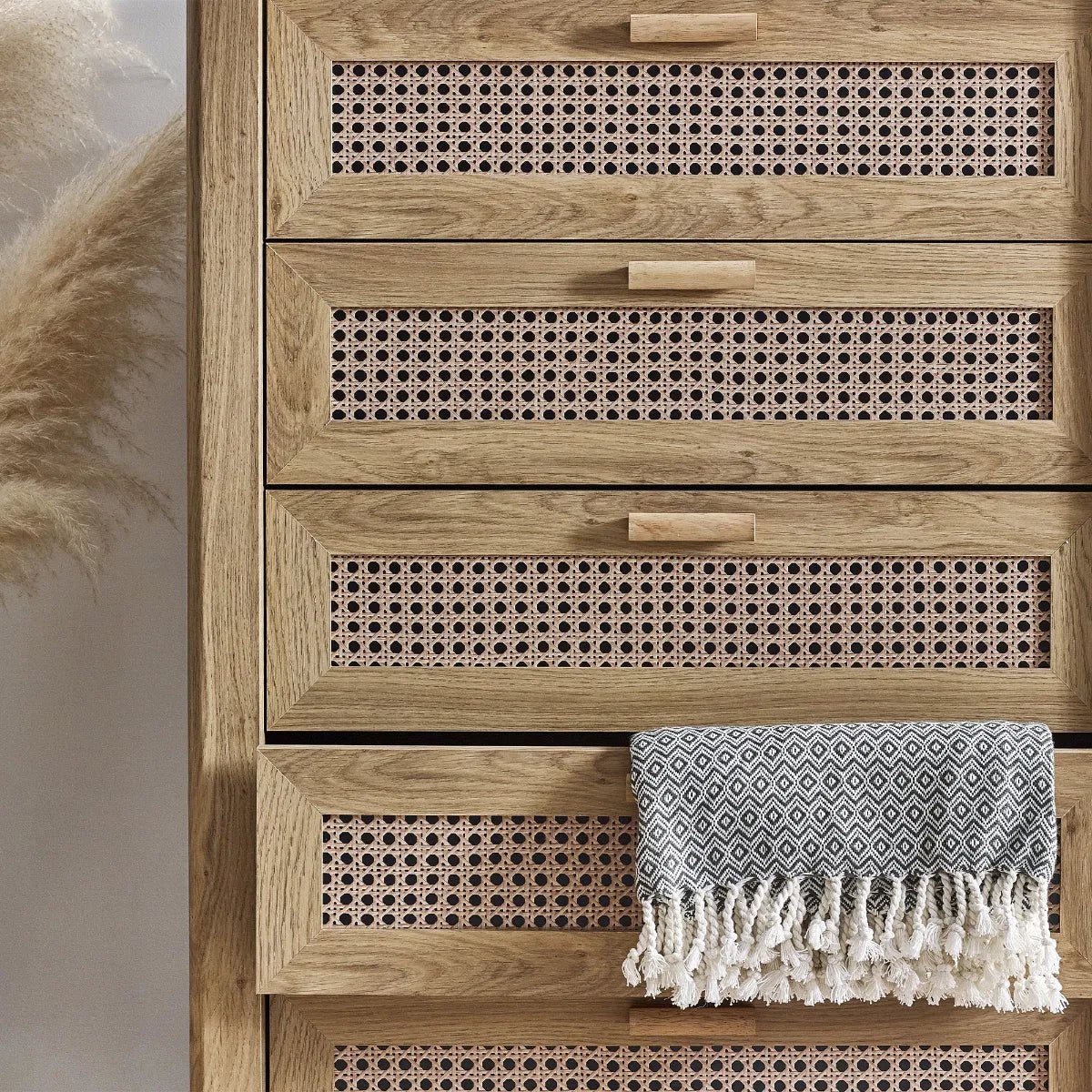 Sydney 5 Drawer Chest - Julian Bowen