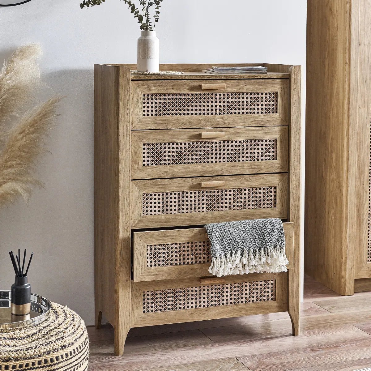 Sydney 5 Drawer Chest - Julian Bowen