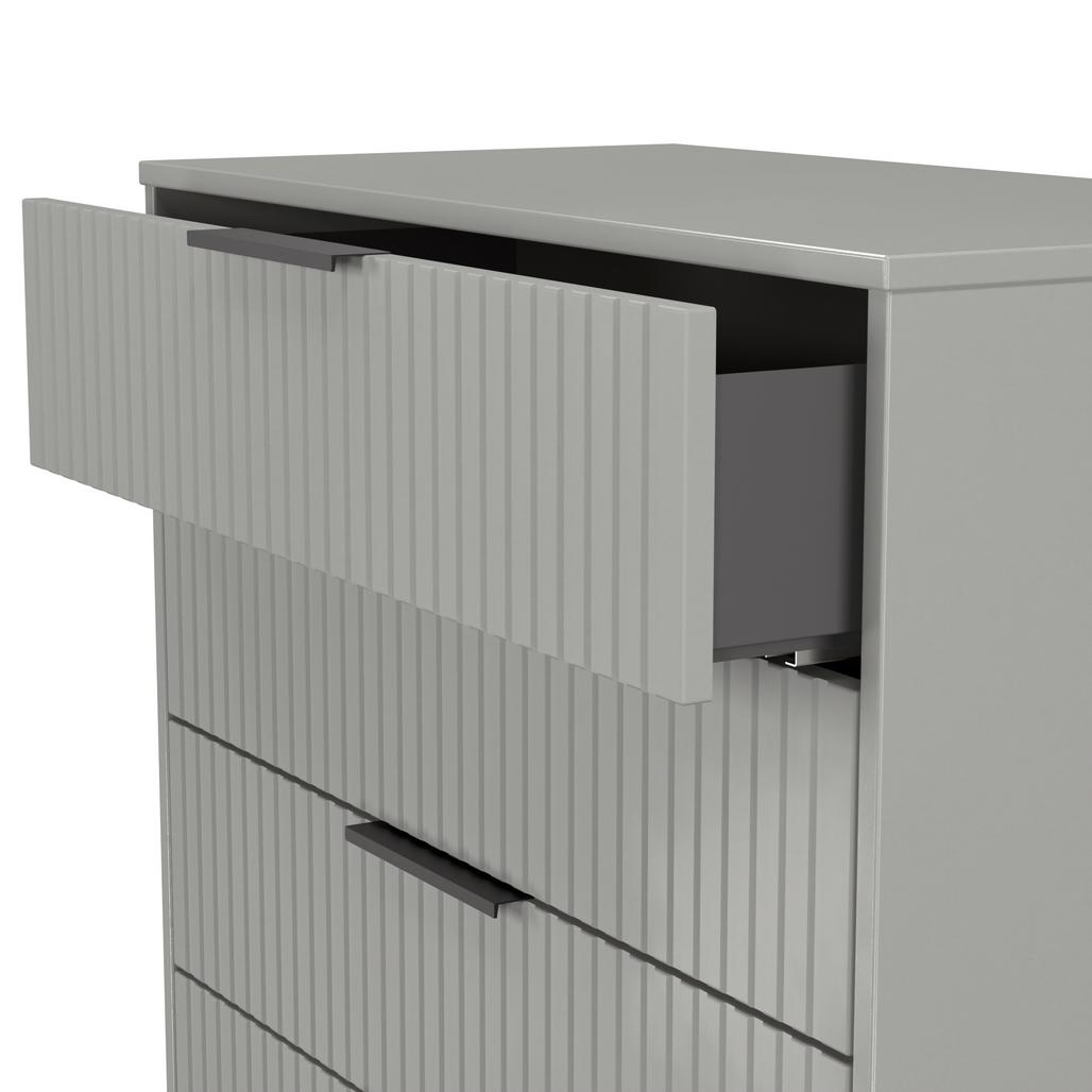 Fluted 4 Drawer Chest with Black Sleigh Legs