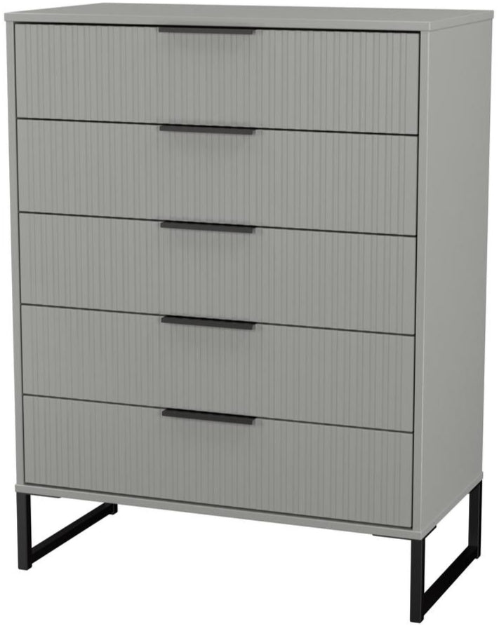 Fluted 5 Drawer Chest with Black Sleigh Legs