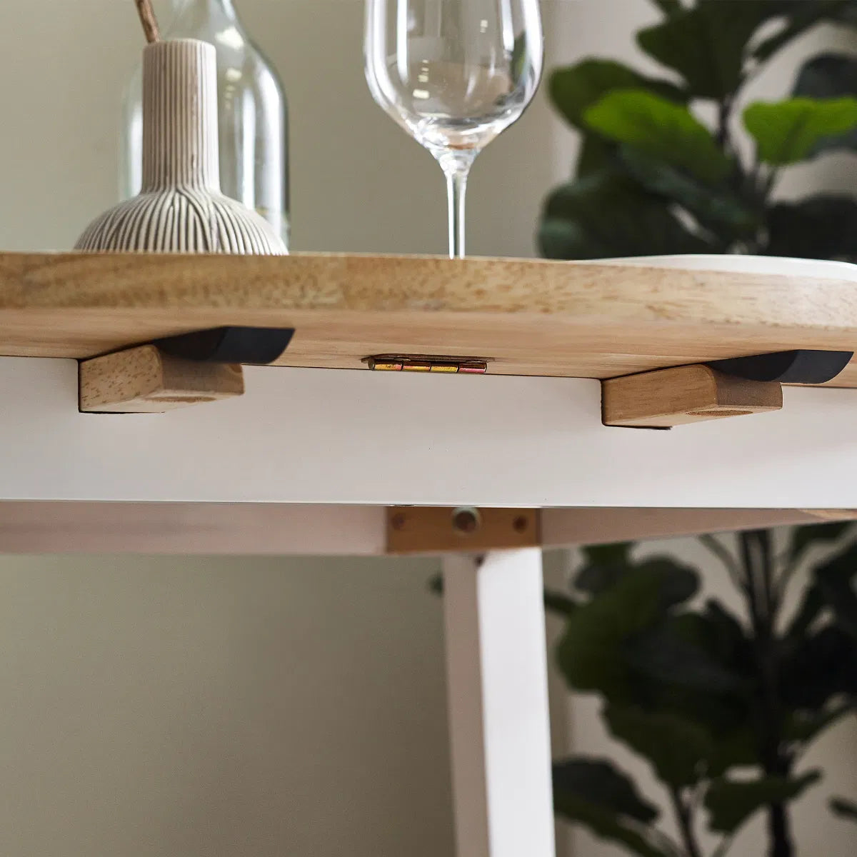 Linwood Round Dropleaf Extendable Dining Table