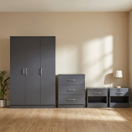 Highbury 4 Piece Bedroom Set With 3 Door Triple Wardrobe