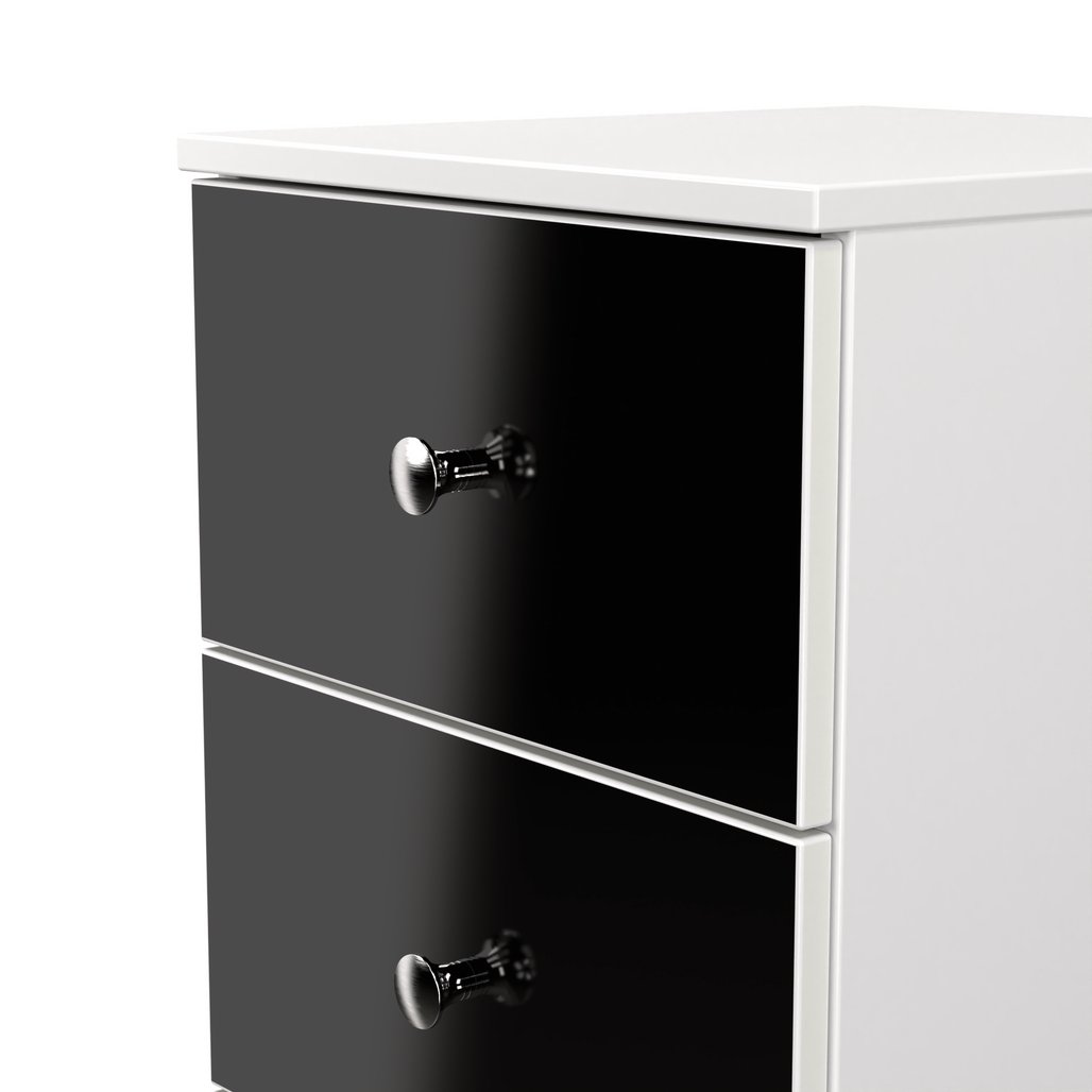 Yarmouth 3 Drawer Bedside Table