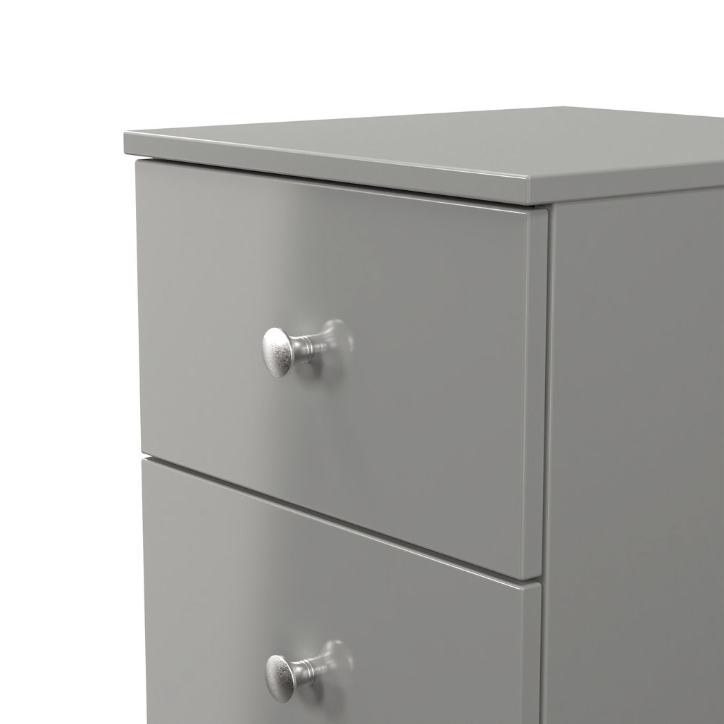 Yarmouth 2 Drawer Bedside Table