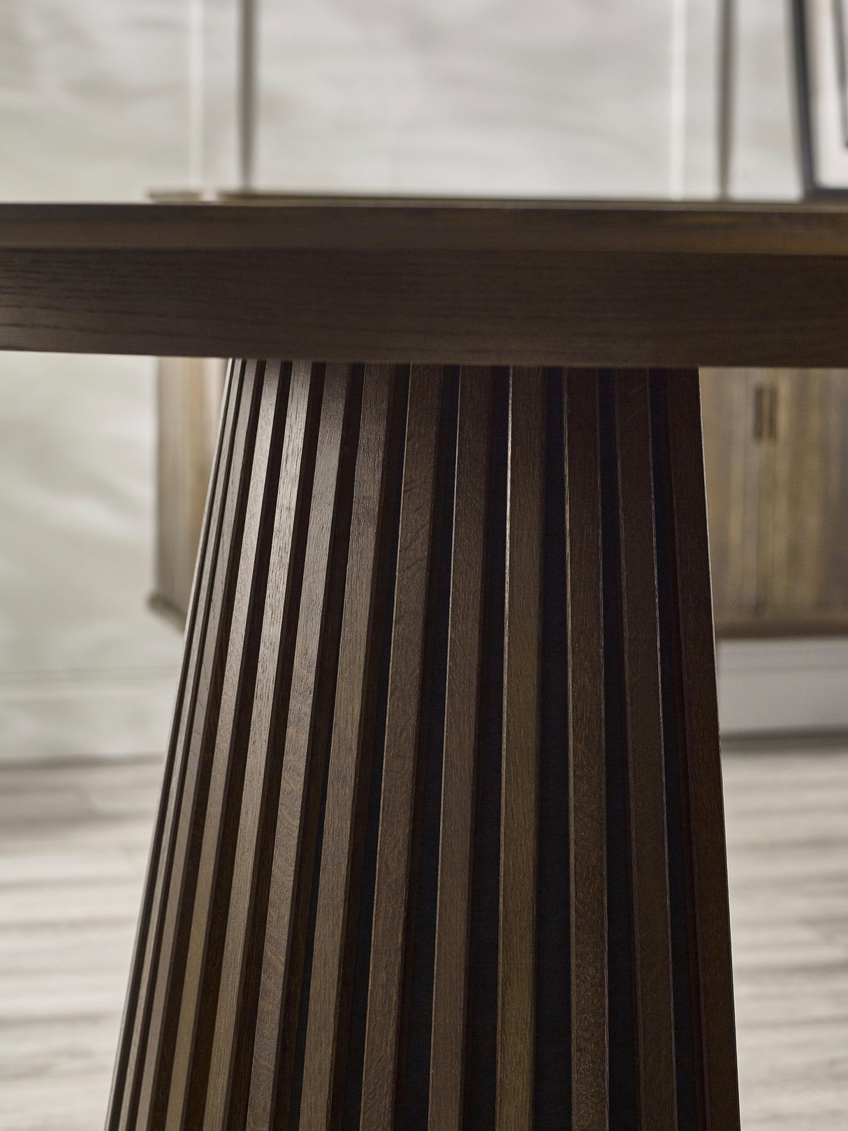 Arya Round Extending Dining Table - Julian Bowen
