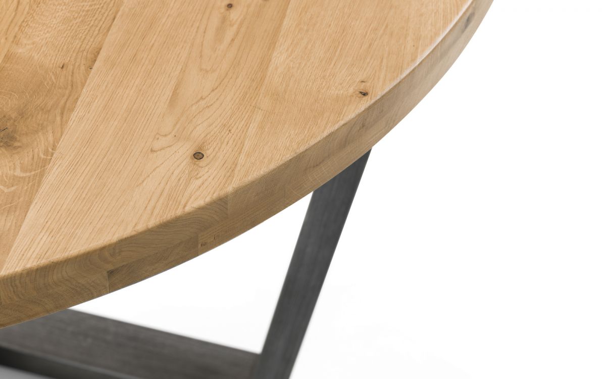 Brooklyn Round Dining Table with 4 Soho Chairs - Julian Bowen