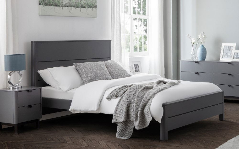 Chloe Bed - Julian Bowen