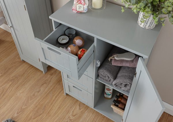 Colonial Bathroom Unit (4 Drawer and 1 Door) - GFW